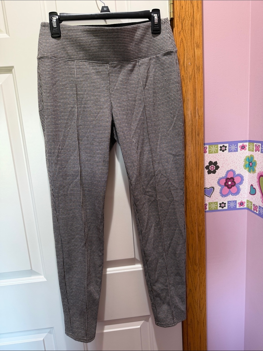 Nine West Black & White Houndstooth Cropped Ponte Pants